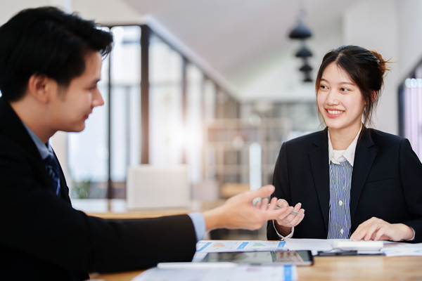 預(yù)算控制咨詢：協(xié)助企業(yè)建立控制體系，確保預(yù)算執(zhí)行