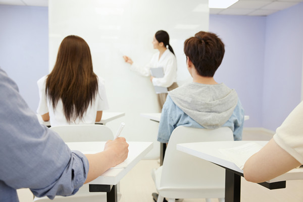 人才梯隊建設(shè)：培養(yǎng)儲備，確保企業(yè)持續(xù)發(fā)展