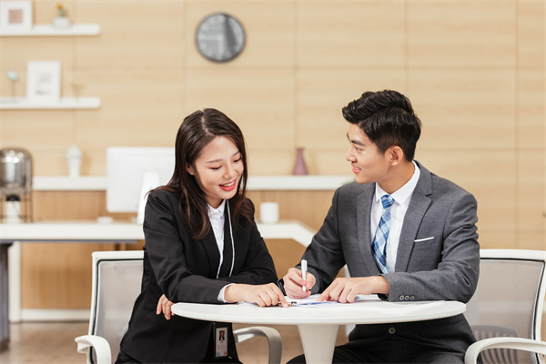 人力資源規(guī)劃：預(yù)測需求，制定合理的人才戰(zhàn)略