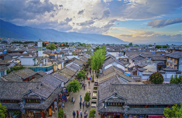 國(guó)慶多元場(chǎng)景拓展消費(fèi)體驗(yàn)，對(duì)景區(qū)旅游業(yè)有何啟示？