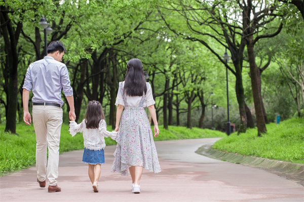 民政部：鼓勵(lì)將婚姻登記機(jī)關(guān)設(shè)在公園，目的是什么？