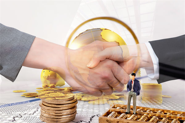 預算管理過程中，如何精準預測并控制成本支出？