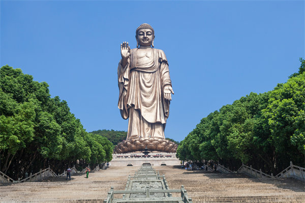 無錫戰(zhàn)略咨詢公司如何幫企業(yè)突破增長瓶頸，實現(xiàn)逆勢突圍？
