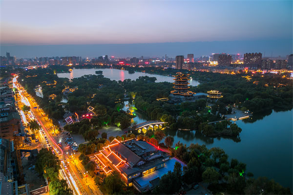 戰(zhàn)略規(guī)劃總落空？濟(jì)南戰(zhàn)略咨詢公司如何讓目標(biāo)落地有跡可循？