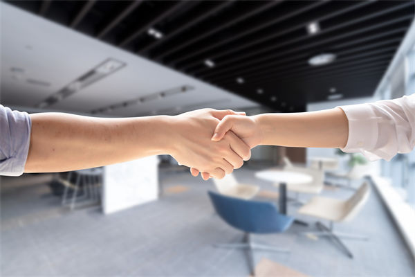 企業(yè)文化理念懸浮空中，如何讓價值觀真正落地生根？